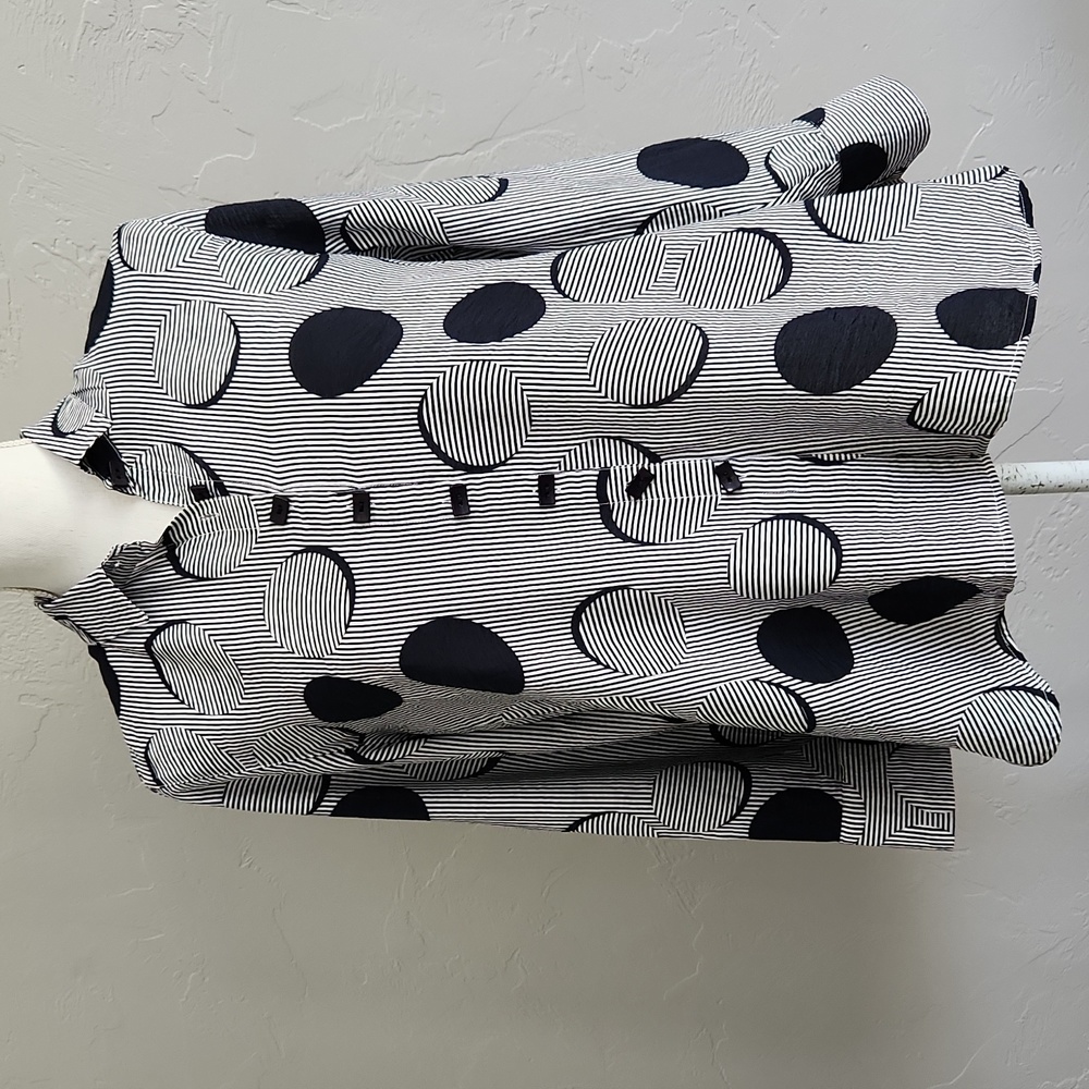 Abstract Dark Blue/White Blouse MP